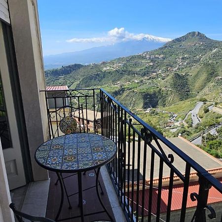 Bed and Breakfast La Casa Di Gio Таормина Экстерьер фото