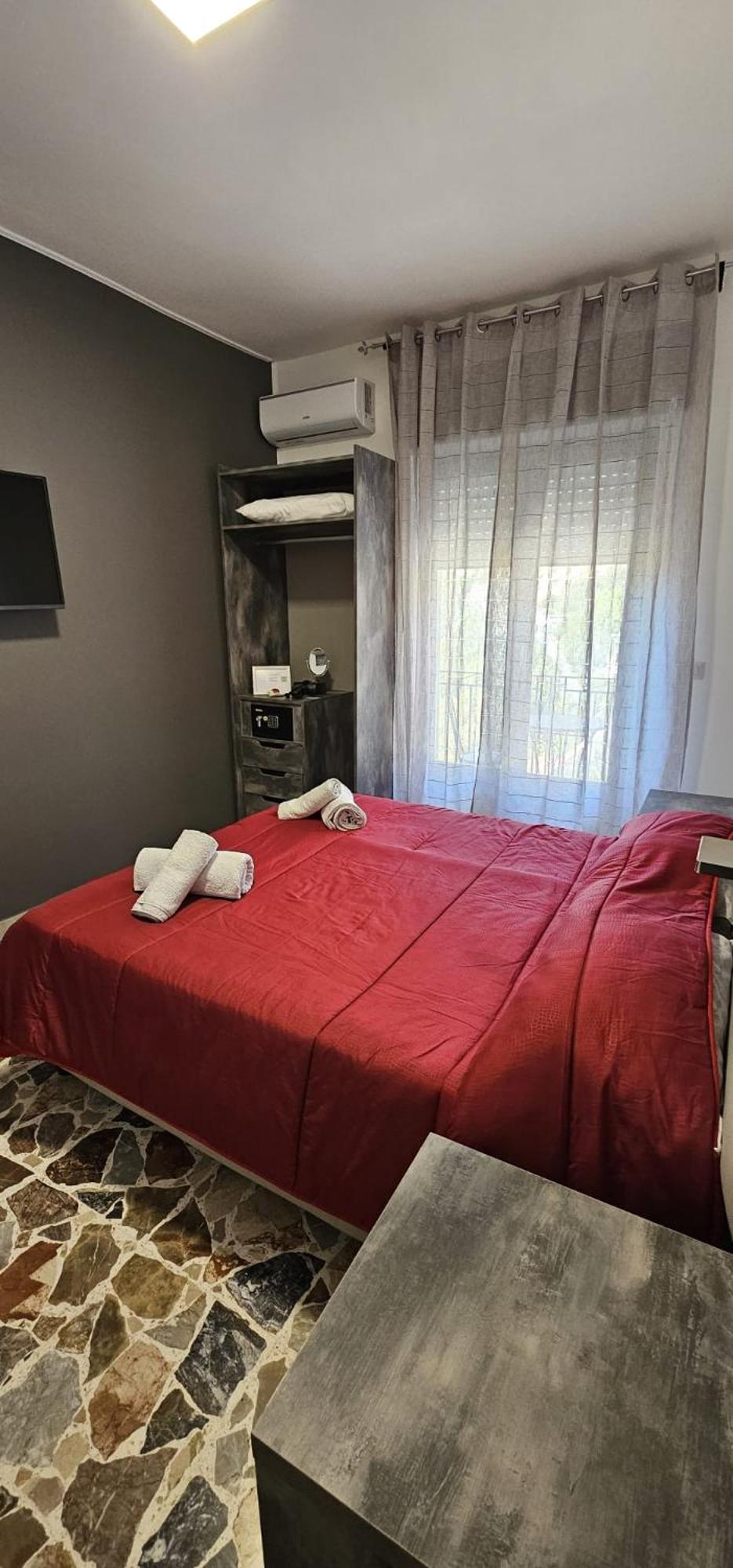 Bed and Breakfast La Casa Di Gio Таормина Экстерьер фото